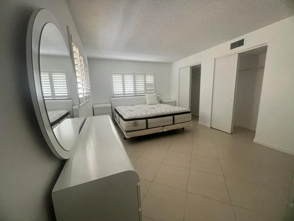 2615 NE 3rd Court Boynton Beach FL 33435