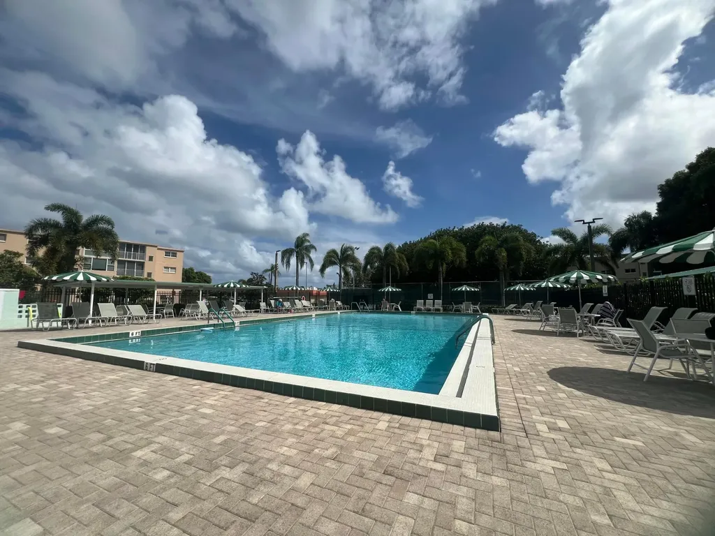 2615 NE 3rd Court Boynton Beach FL 33435