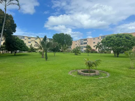 2615 NE 3rd Court Boynton Beach FL 33435