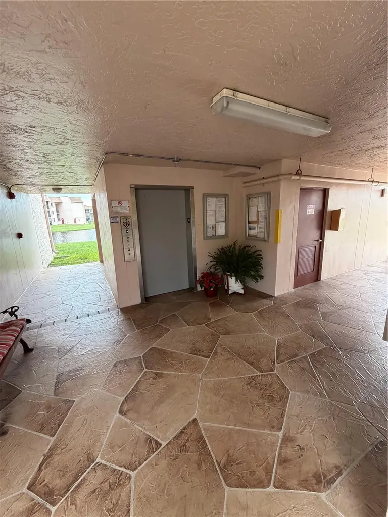 10145 Sunrise Lakes Sunrise FL 33322