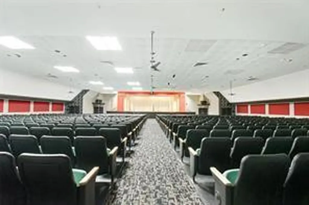 10145 Sunrise Lakes Sunrise FL 33322