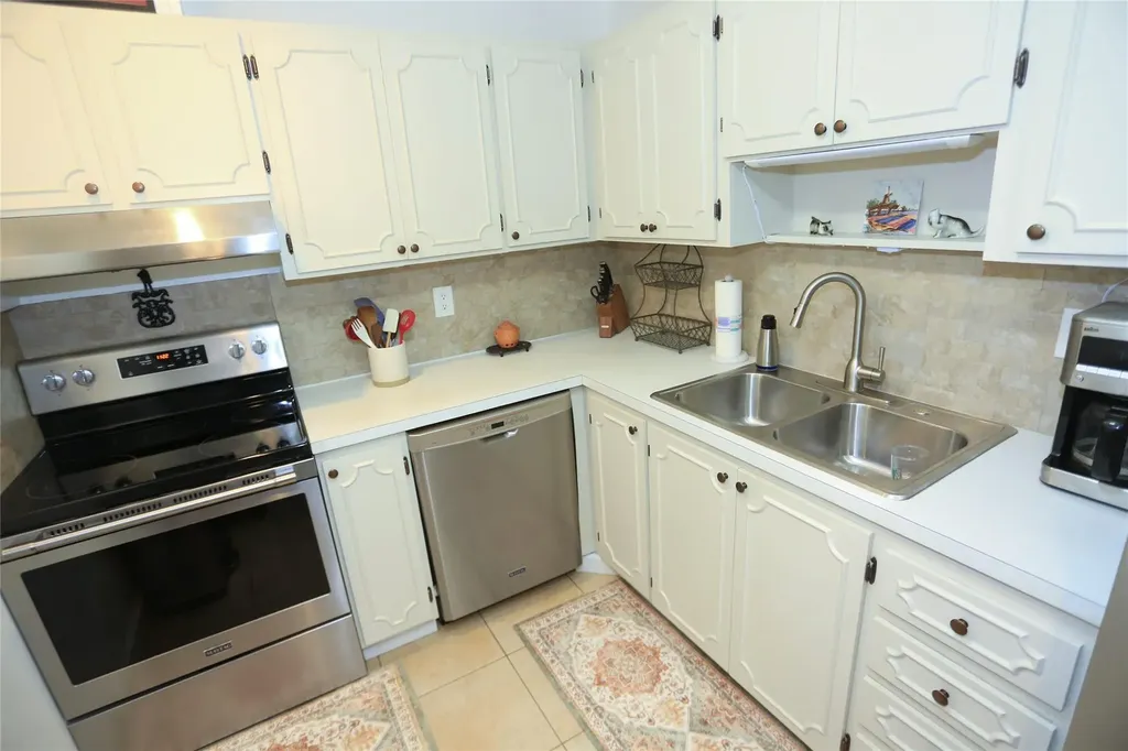10127 41st Terrace Boynton Beach FL 33436
