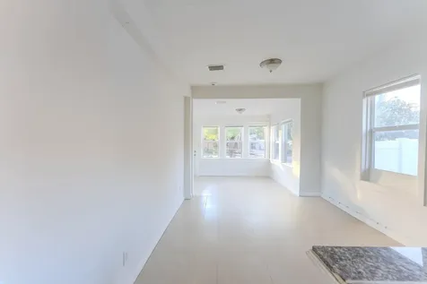 521 S 24th Avenue Hollywood FL 33020