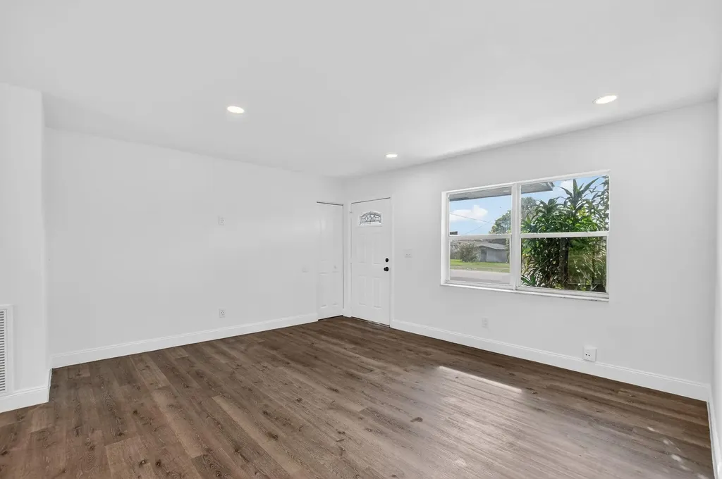 291 NW 7th Court Deerfield Beach FL 33441