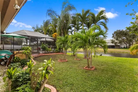 5207 SW 120th Avenue Cooper City FL 33330