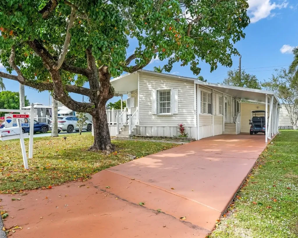 8531 SW 20th Court Davie FL 33324