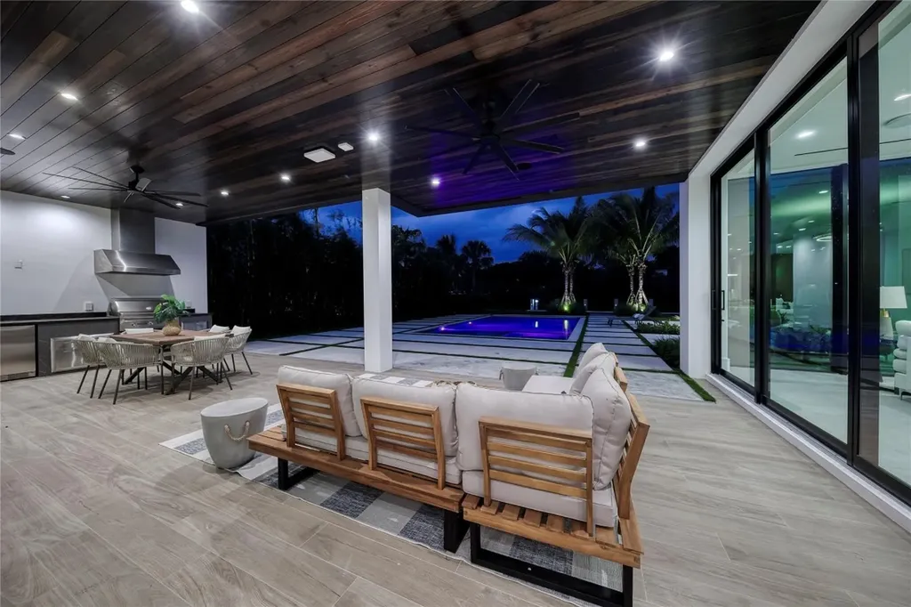 119 N Gordon Road Fort Lauderdale FL 33301