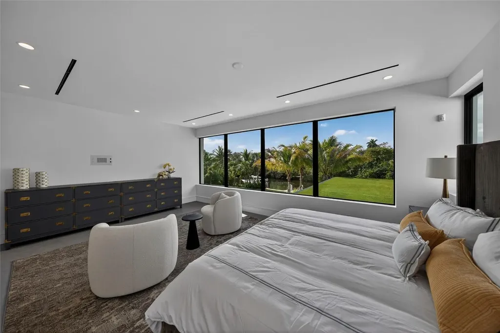 119 N Gordon Road Fort Lauderdale FL 33301