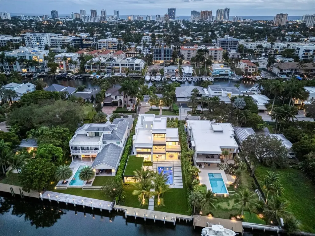 119 N Gordon Road Fort Lauderdale FL 33301