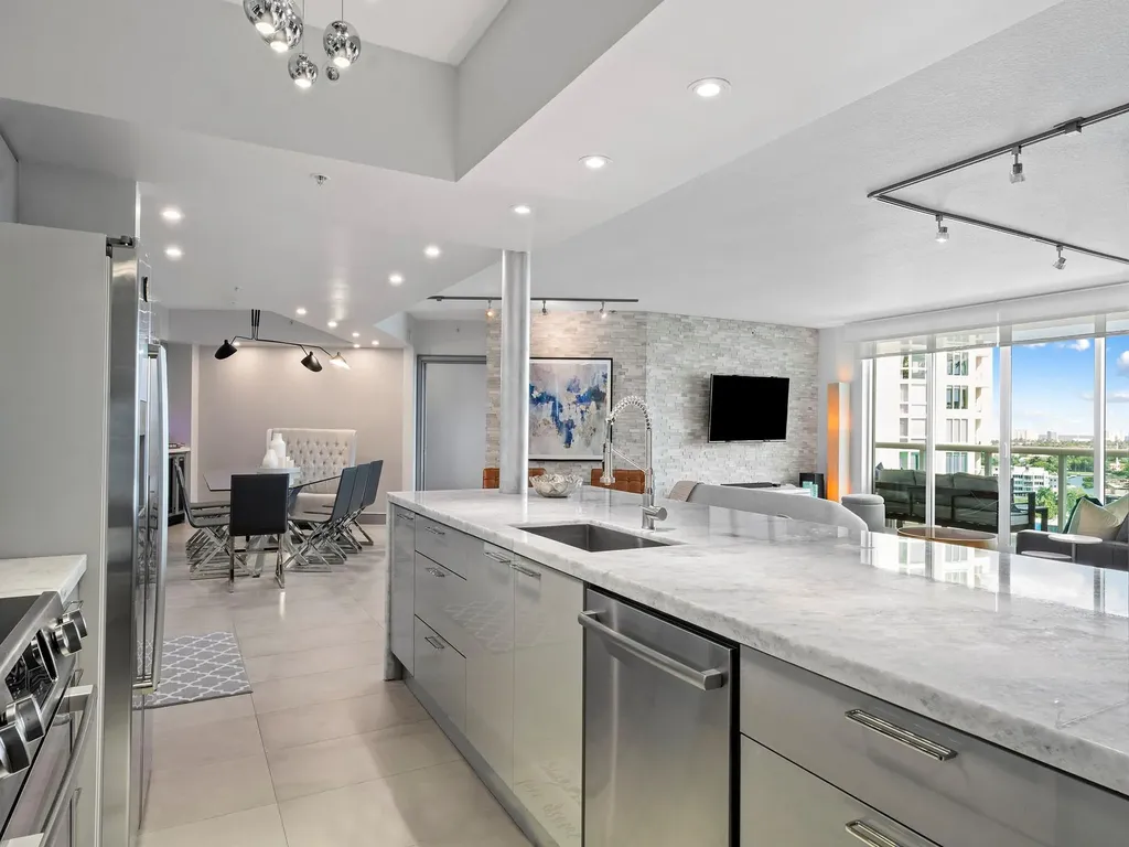 347 N New River Drive Fort Lauderdale FL 33301
