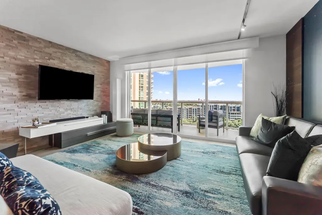 347 N New River Drive Fort Lauderdale FL 33301