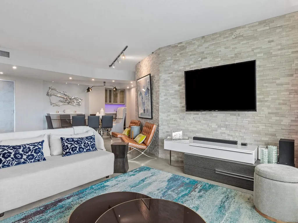 347 N New River Drive Fort Lauderdale FL 33301