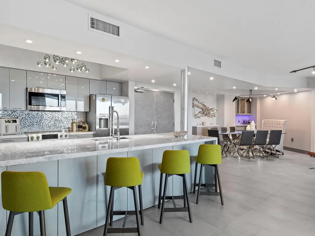 347 N New River Drive Fort Lauderdale FL 33301