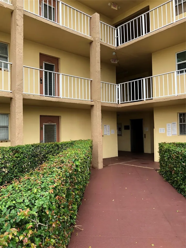 8590 Sunrise Lakes Boulevard Sunrise FL 33322