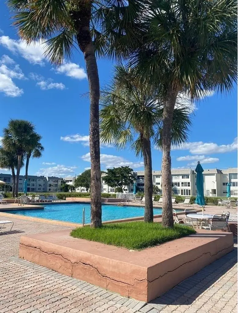 8590 Sunrise Lakes Boulevard Sunrise FL 33322