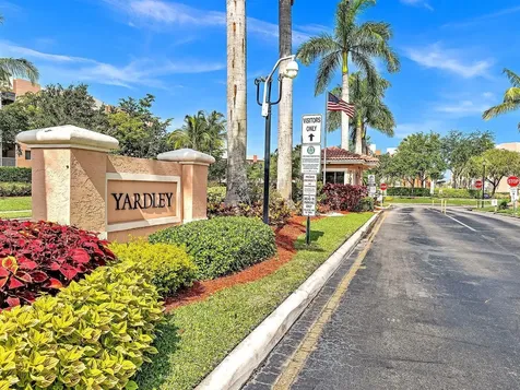 7735 Yardley Drive Tamarac FL 33321
