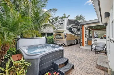 78 S Cortez Drive Pompano Beach FL 33068