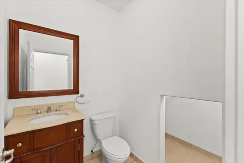 10821 NW 76th Lane Doral FL 33178
