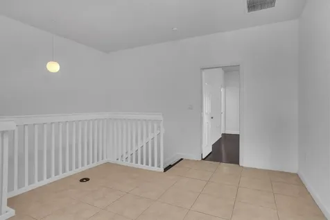 10821 NW 76th Lane Doral FL 33178