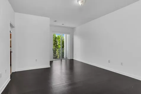 10821 NW 76th Lane Doral FL 33178