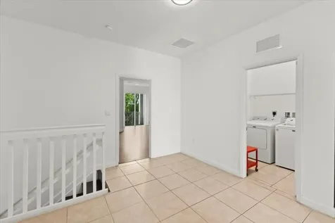 10821 NW 76th Lane Doral FL 33178