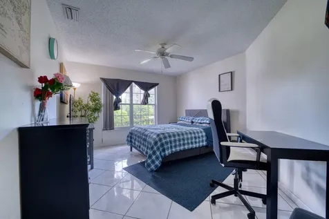 2824 Waters Edge Circle Greenacres FL 33413