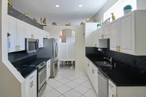 2824 Waters Edge Circle Greenacres FL 33413