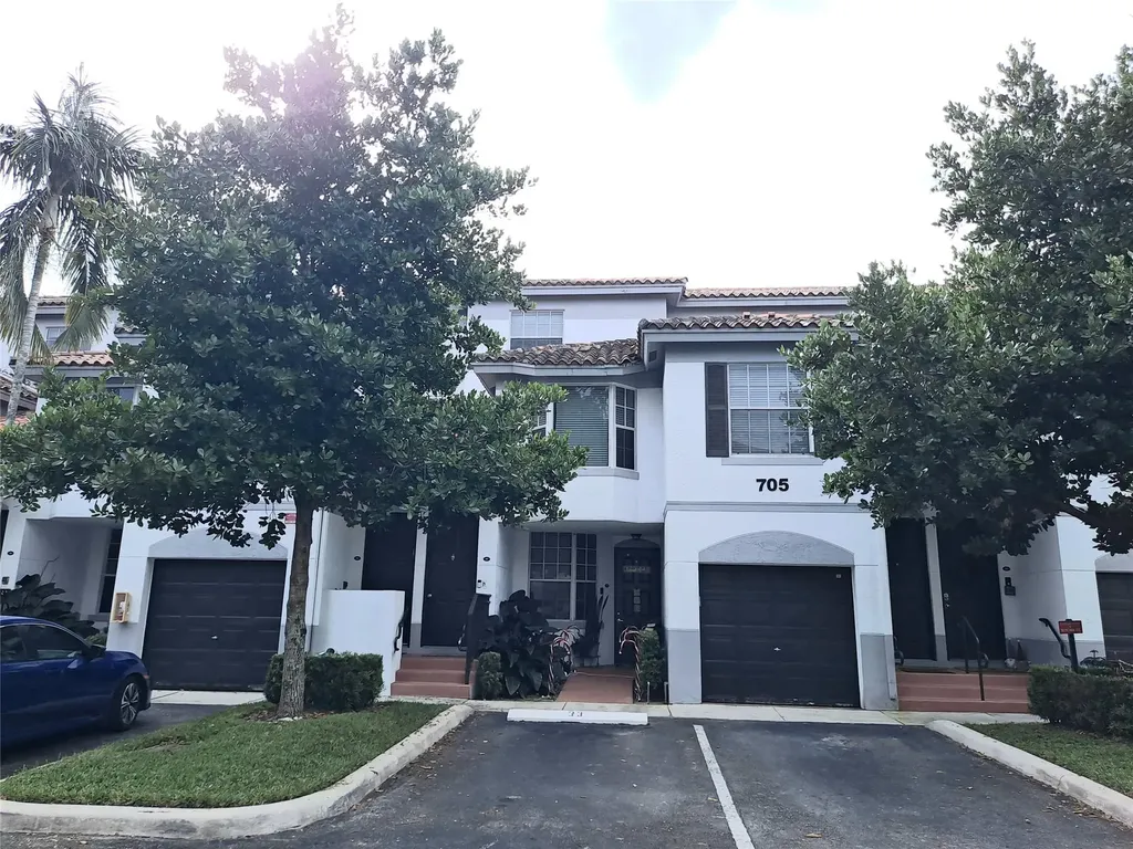 705 SW 148th Avenue Sunrise FL 33325