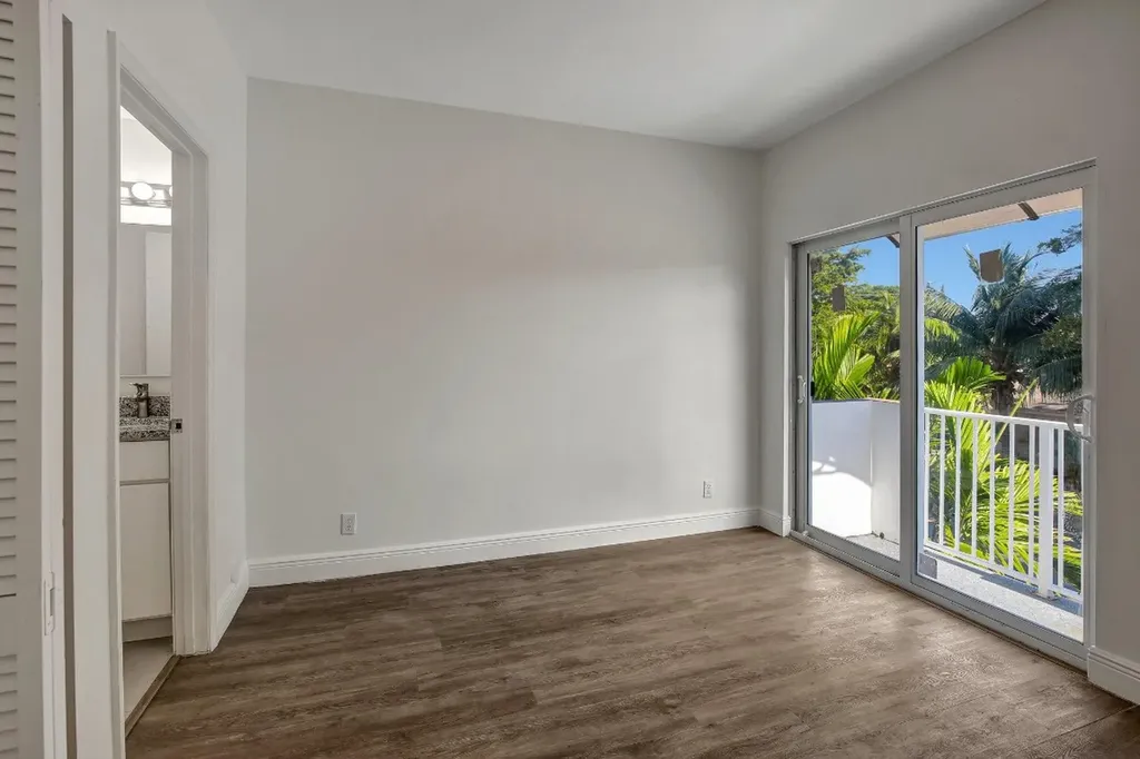 1104 S 20th Avenue Hollywood FL 33020