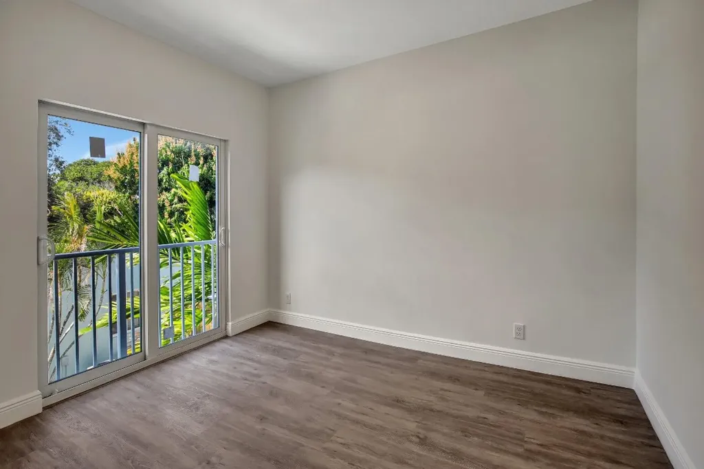 1104 S 20th Avenue Hollywood FL 33020