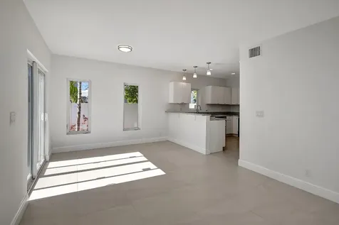 1104 S 20th Avenue Hollywood FL 33020