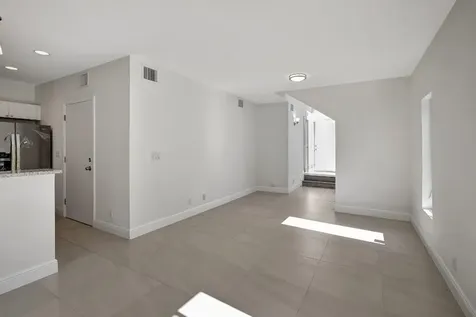 1104 S 20th Avenue Hollywood FL 33020