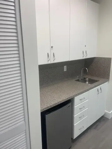 5220 University Drive Davie FL 33328