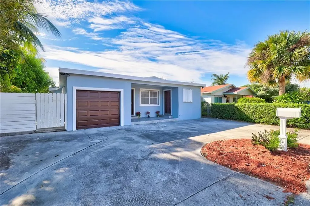 1389 W 33rd Street Riviera Beach FL 33404