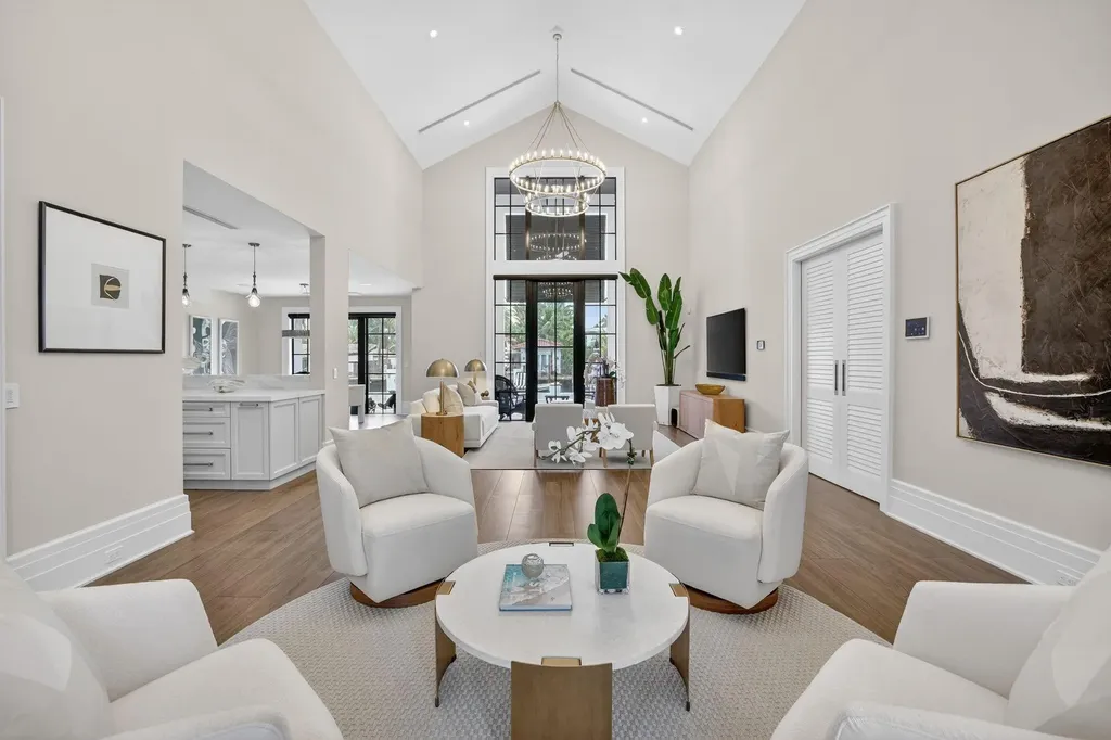 400 Mola Avenue Fort Lauderdale FL 33301