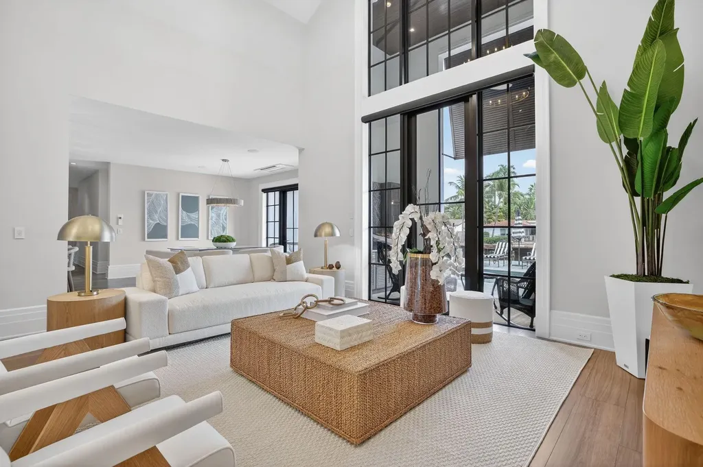 400 Mola Avenue Fort Lauderdale FL 33301