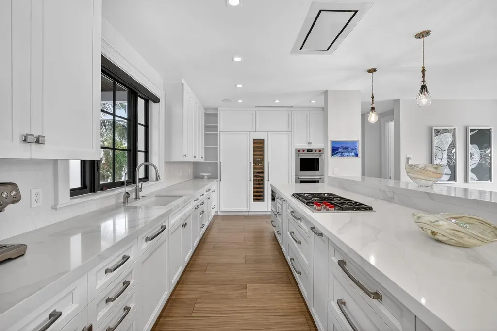 400 Mola Avenue Fort Lauderdale FL 33301