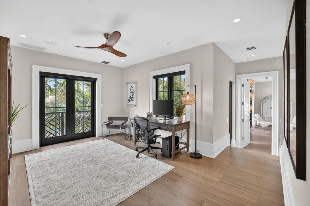 400 Mola Avenue Fort Lauderdale FL 33301