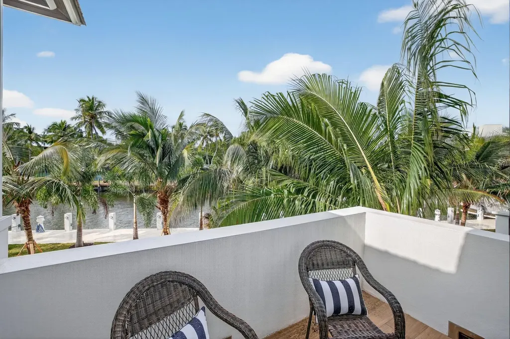 400 Mola Avenue Fort Lauderdale FL 33301