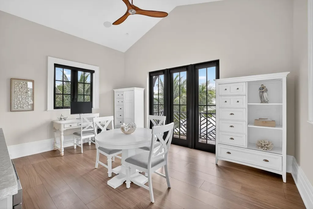 400 Mola Avenue Fort Lauderdale FL 33301