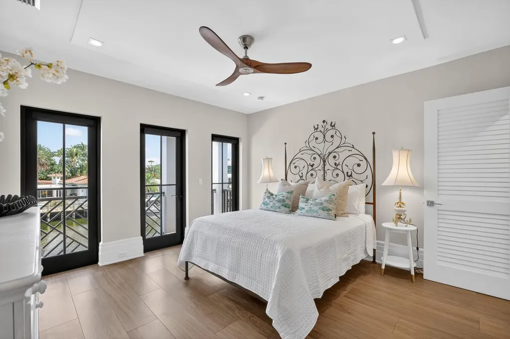 400 Mola Avenue Fort Lauderdale FL 33301