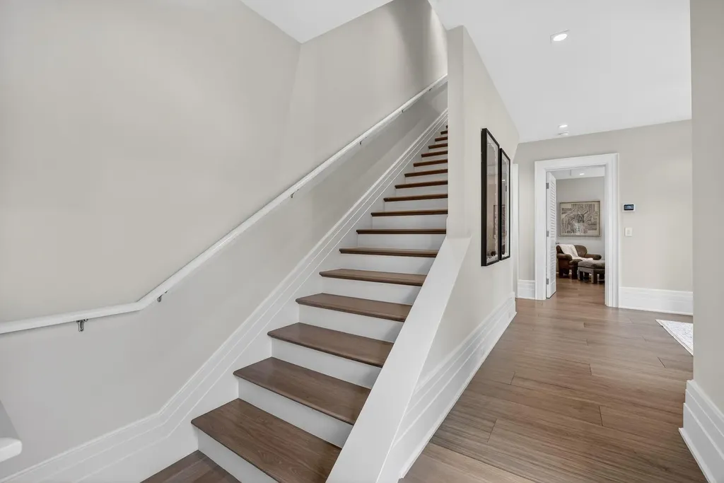 400 Mola Avenue Fort Lauderdale FL 33301