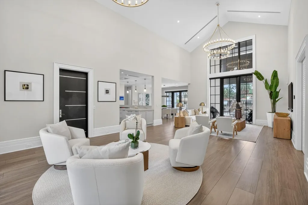 400 Mola Avenue Fort Lauderdale FL 33301