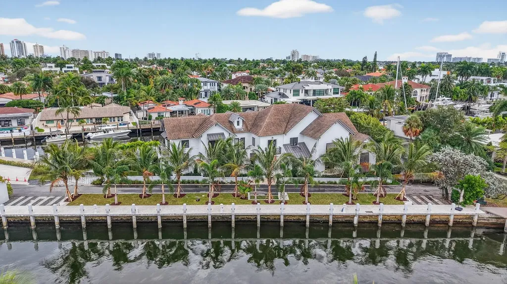 400 Mola Avenue Fort Lauderdale FL 33301