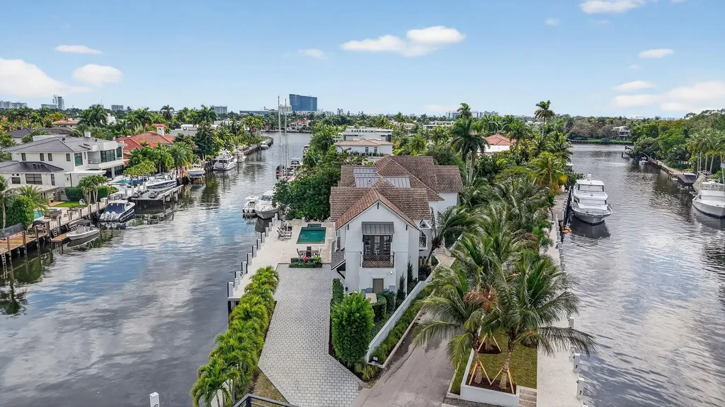 400 Mola Avenue Fort Lauderdale FL 33301