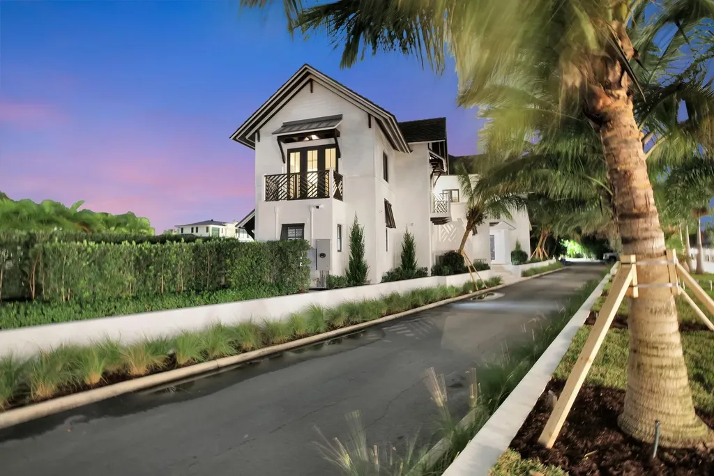 400 Mola Avenue Fort Lauderdale FL 33301