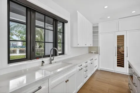400 Mola Avenue Fort Lauderdale FL 33301
