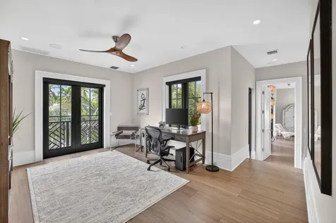 400 Mola Avenue Fort Lauderdale FL 33301