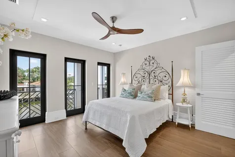 400 Mola Avenue Fort Lauderdale FL 33301