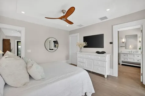 400 Mola Avenue Fort Lauderdale FL 33301